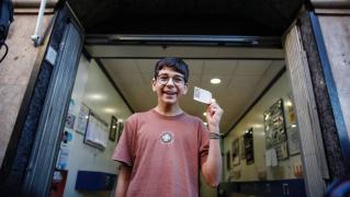 Reacția fericită a lui Cosmin, adolescentul român care a câștigat 200 de mii de Euro la loterie în Spania