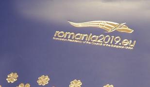 Cadouri simbolice pentru demnitarii europeni, la preluarea preşedenţiei Consiliului UE