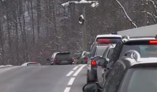 Aglomeraţie la munte în ultima zi de vacanţă a elevilor. Cozi infernale pe Valea Prahovei