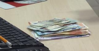 Euro doboară recordul istoric, pentru a doua oară în numai câteva zile