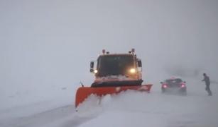 Şcolile rămân închise şi mâine în Maramureş, din cauza ninsorilor