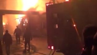 Incendiu violent în Călăraşi în incinta unui parc tehnologic. Flăcările s-au extins pe aproximativ 1000 de metri pătraţi