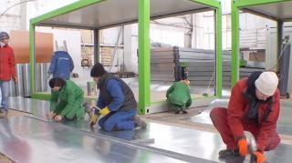 Casele construite din containere prind teren în România