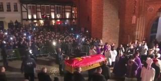 Marş impresionant la Gdansk, în memoria primarului asasinat