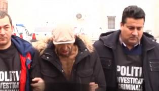 Bărbatul care a tâlhărit un pensionar în scara unui bloc din Galaţi, arestat preventiv pentru 30 de zile