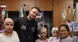 Justin Timberlake, în vizită la copiii dintr-un spital din Texas