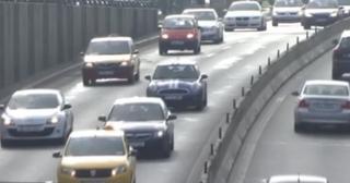 Guvernul României, somat să achite taxa auto în două luni