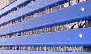 Ploaia de gheață a paralizat multe orașe. În București, un bărbat a rămas fără un picior