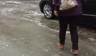 Fenomenul "freezing rain": Accidente în lanț, sute de oameni cu fracturi și mii de locuințe fără electricitate