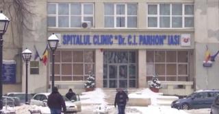 O mamă din Focşani i-a dat viaţă pentru a doua oară copilului ei. Femeia i-a donat fiului ei un rinichi