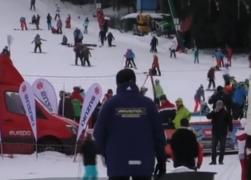 Minivacanța a umplut din nou pârtiille. Poiana Braşov, plină ca de sărbători