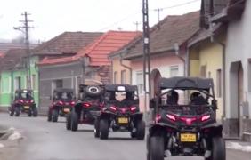 Un tânăr din judeţul Alba a găsit o metodă prin care să atragă turiştii în oraşul său natal