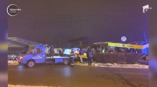 Un tânăr de 20 de ani a intrat cu maşina într-o staţie de alimentare cu gaz lichefiat din Craiova