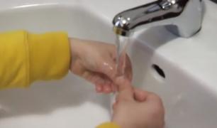 Panică în Bucureşti din cauza apei de la robinet cu miros înţepător