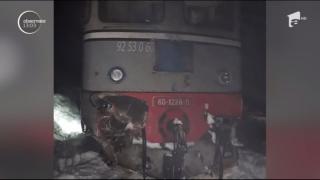 Un tren de călători a deraiat după ce a fost lovit de pietre căzute de pe versanţi, pe ruta Sighetu Marmaţiei-Cluj Napoca