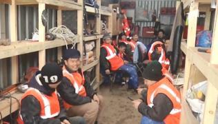 Criza de angajaţi din România atrage tot mai mulţi muncitori din Asia