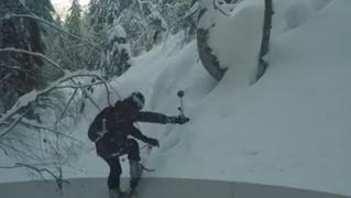 Trei schiori au avut nevoie de ajutorul salvamontiştilor din Sinaia, după ce au părăsit pârtia şi s-au rătăcit