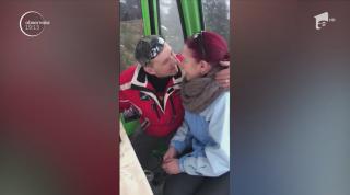 Cerere în căsătorie inedită în telegondola de pe Transalpina
