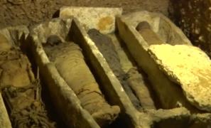 Descoperire inedită în Egipt.  Arheologii au găsit un mormânt antic cu 50 de mumii