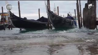 Inundaţii într-unul din cele mai populare oraşe turistice din lume, Veneţia