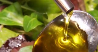 Uleiul de măsline, atât de popular încât se vinde şi vrac