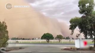 Oraș din Australia, înghițit de un nor de praf