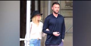 Jennifer Lawrence s-a logodit cu directorul unei galerii de artă din New York