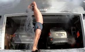 Provocarea apei fierte, un joc riscant, care a băgat deja oameni în spital