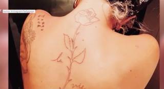 Lady Gaga şi-a facut un tatuaj greşit (Video)
