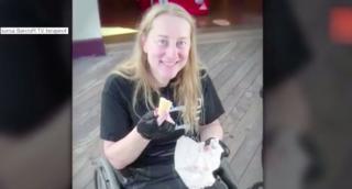 O femeie sănătoasă din Statele Unite îşi doreşte să devină invalidă (Video)