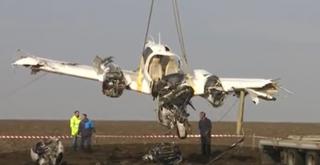 Avionul prăbuşit la Tuzla a lovit solul la a patra decolare. PIlotul a supravieţuit ca prin miracol, spun medicii