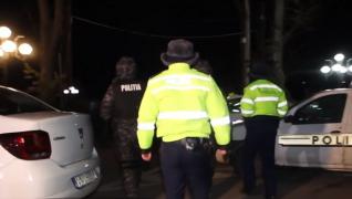 Afacerist asasinat în stil mafiot, în Vrancea. L-au sicanat în trafic, apoi i-au ciuruit mașina