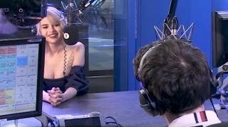 Artiști celebri care au uitat versurile în timp ce cântau