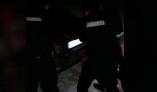 Salvamontiştii, chemaţi la datorie, după ce patru turişti au rămas cu maşina blocată pe un drum forestier, în Sinaia