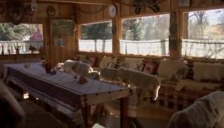 Gazdele pricepute pot ospăta, de acum înainte, turişti în propriile case, contra cost (Video)