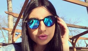 Lumânări şi lacrimi pentru Valentina, fata incendiată de fostul iubit la Buzău: 'Vrem dreptate!'