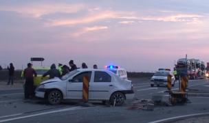 Trei muncitori care lucrau la un drum naţional, în Buzău, loviţi în plin de un autoturism
