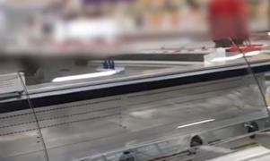 Peste 7 tone de mâncare, retrase de pe rafturile hipermarketurilor din Braşov