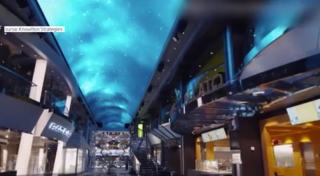 Cel mai mare vapor de croazieră, botezat de actriţa Sophia Loren. Nava Belissima a costat un miliard de lire sterline