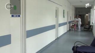 Medicii de la secția de Ortopedie a Spitalului Judeţean Neamţ, suspectaţi de luare de mită