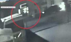 Încă un bancomat distrus de hoţi, după o explozie puternică, în Brăila