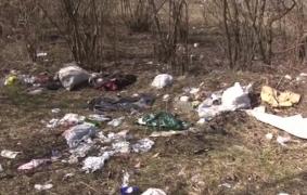 Lacul de acumulare de la Bucium Orlea, transformat în pubelă