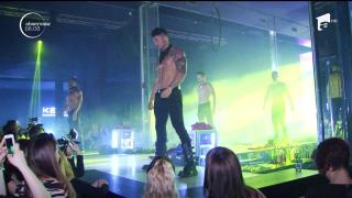 Noapte incendiară, cu stripperi și dansatori profesioniști, de 8 Martie