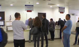 Site-ul ANAF a cedat de accesările pentru declarația unică, iar cozile s-au mutat la ghișeu