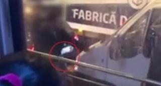 Tânărul cu pistol în mână, filmat în traficul din Bucureşti, era poliţist sub acoperire (Video)