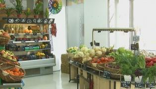 Aprozarul e din nou la modă, dar cu multe produse de import