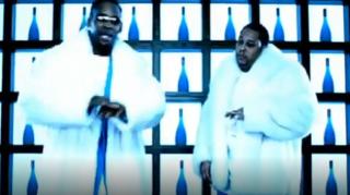 Rapperul R. Kelly, deprimat înainte de procesul din 22 martie (Video)