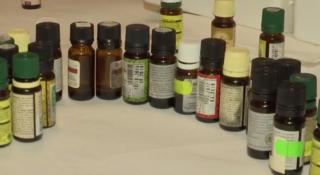 Specialiştii avertizează: Parfumurile personalizate din uleiuri esențiale pot dăuna