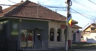 Câţiva indivizi din Gorj au spart o bancă la propriu: au dărâmat un zid ca să ajungă la seif