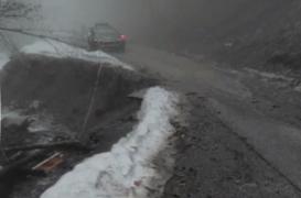 Alunecări de teren majore. Drumul spre Sarmizegetusa Regia s-a surpat din nou